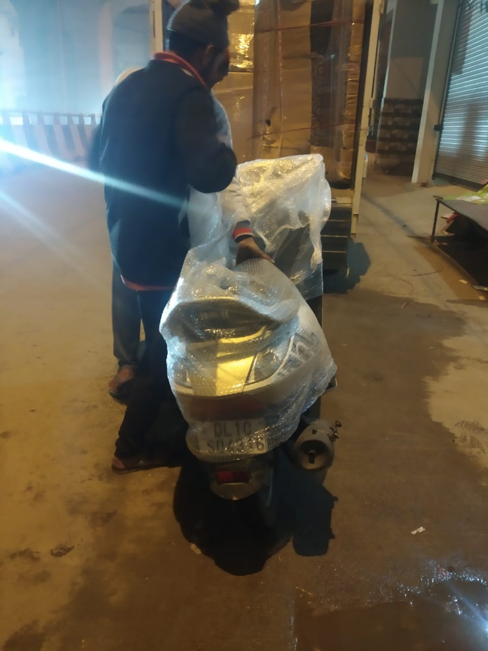 Packers and Movers in Kirti Nagar